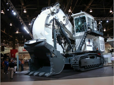 Liebherr 996 hydraulic shovel 