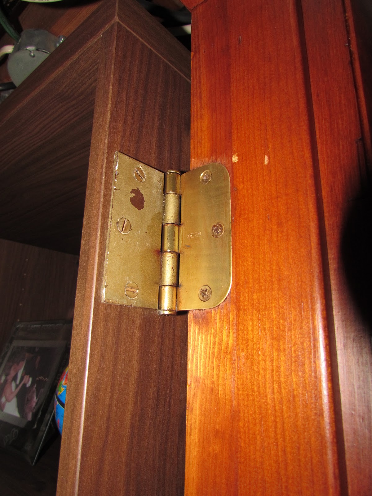 hidden door bookshelf hinges