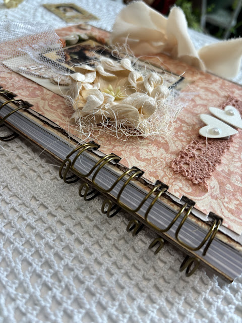 Księga gości weselnych handmade - zbliżenie na okładkę