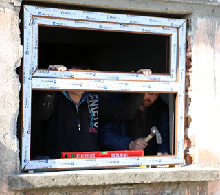 Fitting the bathroom window