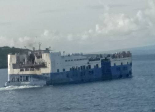 Cuaca Ekstrim, Di Selat Selayar, Jadwal Kapal Feri Terganggu