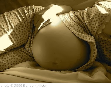 'beautiful belly' photo (c) 2006, Bonbon - license: http://creativecommons.org/licenses/by/2.0/