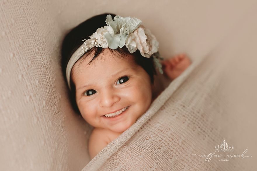 Photographer Adds Smiles On Professional Baby Pictures And It’s Hilarious