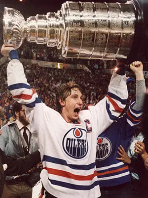 Wayne Gretzky with a Trophy