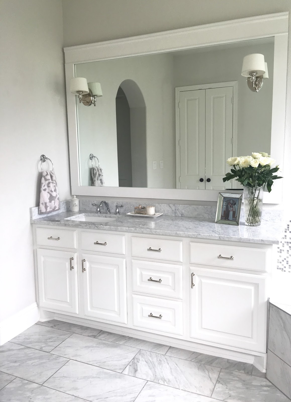 Classic Style Home: DIY Bathroom Mirror Trim