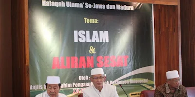 Kiai se-Jawa Madura Desak Pembubaran Ahmadiyah - Religi Borneo