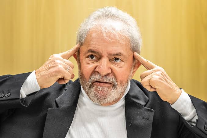 Lula recebe pré-candidatos do PT em "encontrão"
