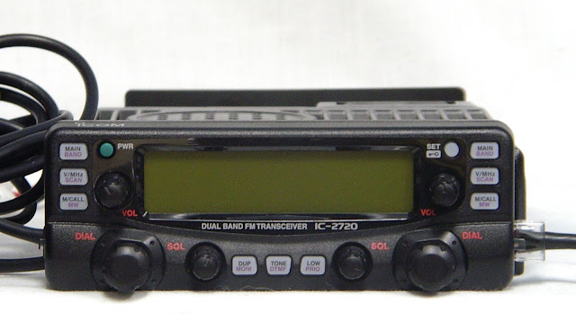 Icom IC-2720