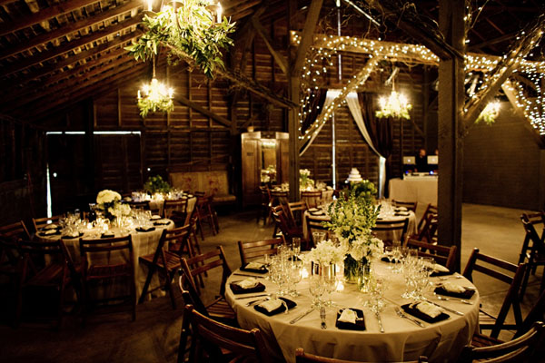 Lovely rustic tablescape via Wedding Bee