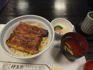 伊豆榮の鰻丼