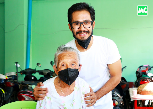 သရုပ်ဆောင် နေဒွေး က အသက် (၈၀) ကျော် အဖွားအို အတွက် ထောက်ပံ့ လှူဒါန်း  