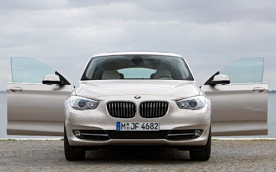 2010 BMW 5-Series Gran Turismo Front View