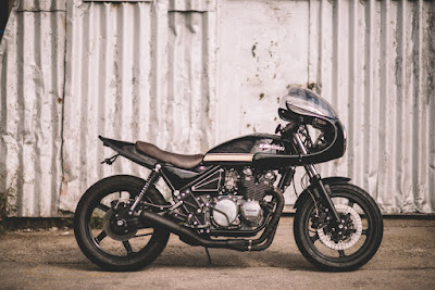 Kawasaki ZR550B Cafe Racer