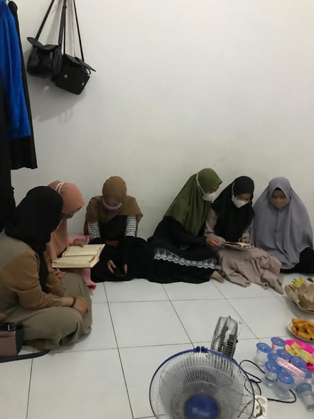 Raih Berkah Ramadhan, Mahasiswa Prodi PAI Angkatan 2020 Gelar Khataman dan Buka Bersama