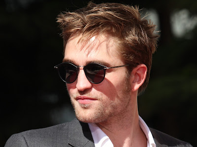 Robert Pattinson - HD Wallpapers