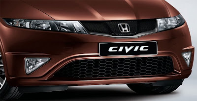 Honda has updated the current version of the 2011 Civic details and first photos