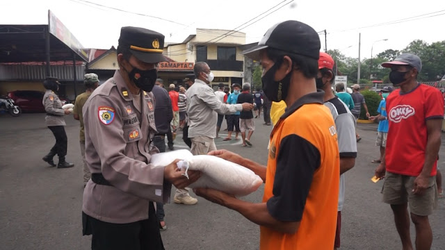 Polres Purbalingga Salurkan 1,5 Ton Beras Zakat Fitrah