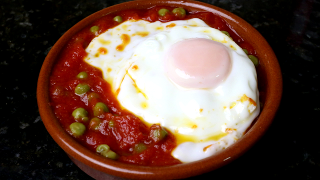 Huevos a la cazuela