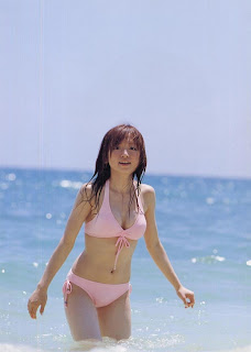Asami Konno Japanese Cutie Singer Sexy Pink Bikini Photo 3