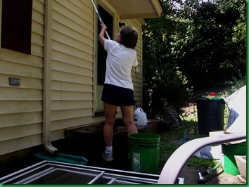 washing the house 007A
