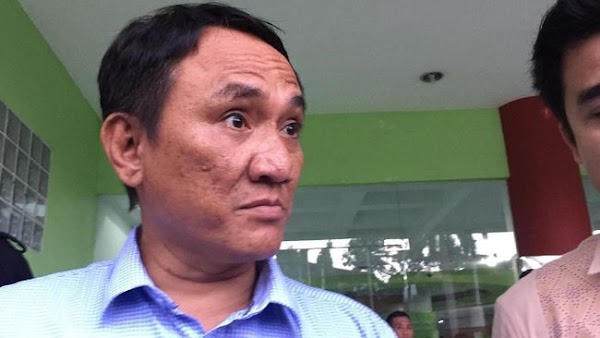Andi Arief Ke Jokowi: Jangan Salahkan Kalau Rakyat Tagih Janji Menang Perang