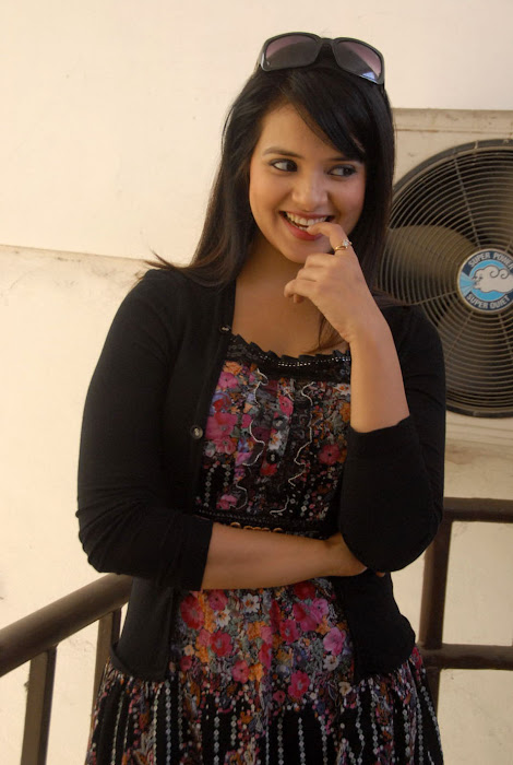 saloni new , saloni cute stills