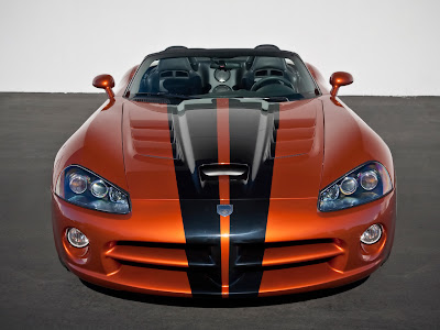 2010 Dodge Viper SRT10 Front View