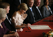 Rei WillemAlexander e Rainha Máxima da Holanda/ Welcome King . (inauguration king willem alexander queen beatrix fg kex)