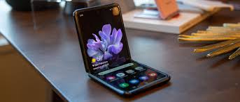New Galaxy Z Flip mobile phone reviews 2020 