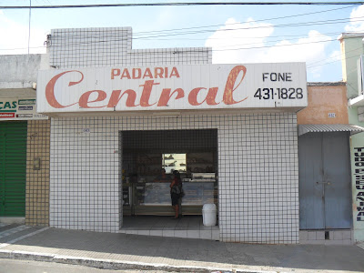 PADARIA CENTRAL EM C.NOVOS