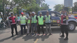 Patroli di Akhir Pekan, Kapolsek Sindang : Berikan Rasa Aman Kepada Warga