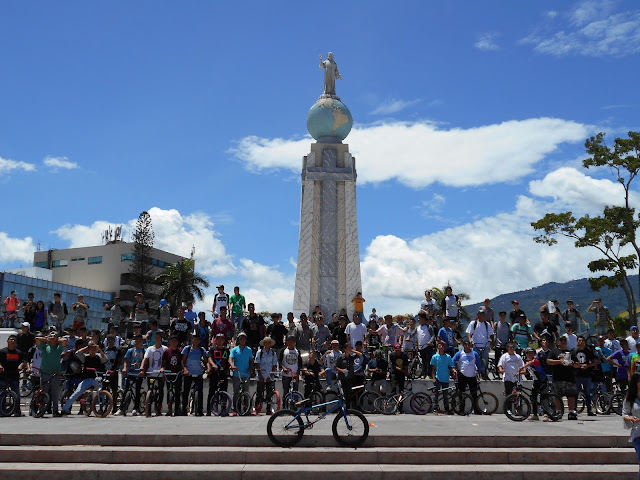 Foto por Cindy Bennetta