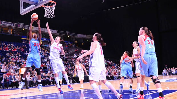 Διεξήχθη ο πρώτος αγώνας ομάδας του WNBA στην Ευρώπη