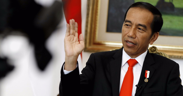 Jengkel Dituding PKI, Jokowi: Awas Kalau Ketemu Tak Gebuk Betul Itu