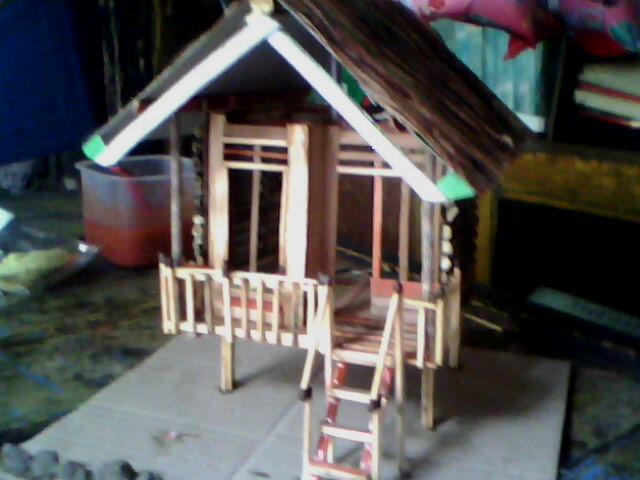  KERAJINAN  TANGAN  MINIATUR RUMAH  RUMAHN DARI  BARANG  BEKAS  