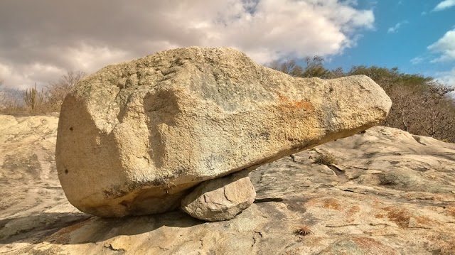 PEDRA DA TARTARUGA, UMA GEOFORMA COM DOIS SIGNIFICADOS NO RIACHO DA LUIZA EM VENTUROSA