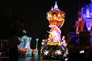 Nighttime Parade "Tokyo Disneyland Electrical Parade Dreamlights"