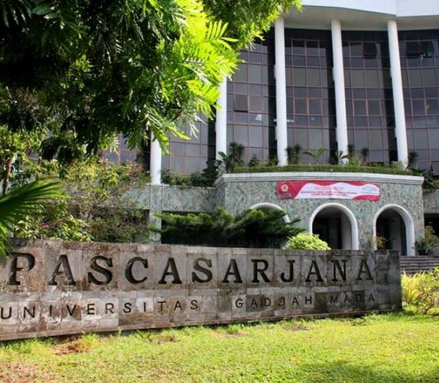 Sejarah Singkat “Pascasarjana Universitas Gadjah Mada”