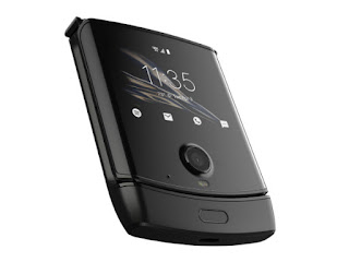 Motorola Razr folded side view