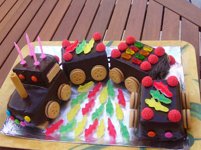25 ++ gateau train quatre quart 426123
