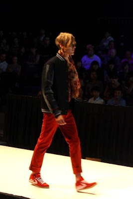 eiyue Shoes at the Men’s Fashion Week 2011 Pics