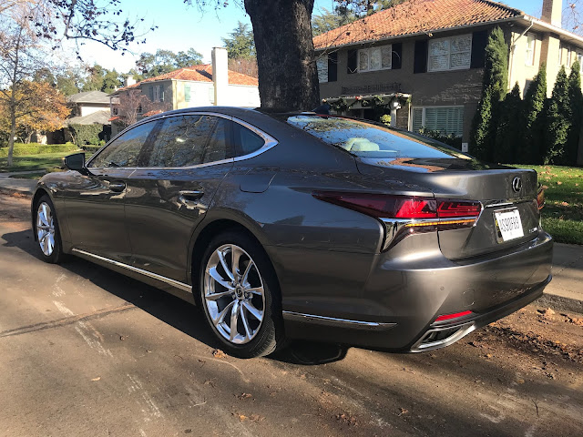 Rear 3/4 view of 2020 Lexus LS 500