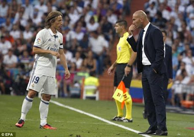 HLV Zidane hài lòng với màn trình diễn của các học trò