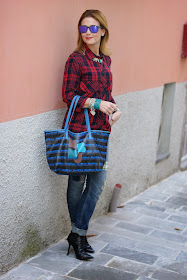 red plaid shirt, marc by marc jacobs tote bag, stivaletti Paciotti, Fashion and Cookies, fashion blogger