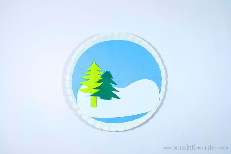 Scene for paper plate snow globe craft