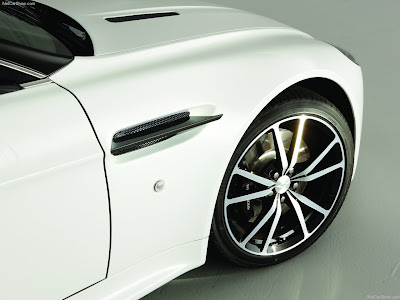 New Sports Cars Aston Martin V8 Vantage