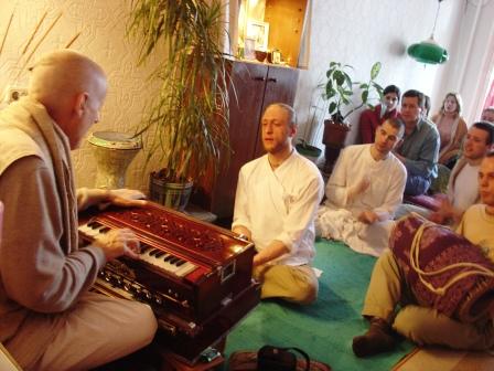 Riding the Wave of Kirtan Bliss