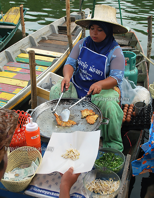 Food at Floating Market