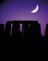 Luna crescente su Stonehenge