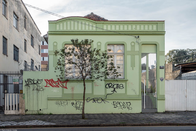 Casa na Rua Martim Afonso que é uma Unidade de Interesse de Preservação